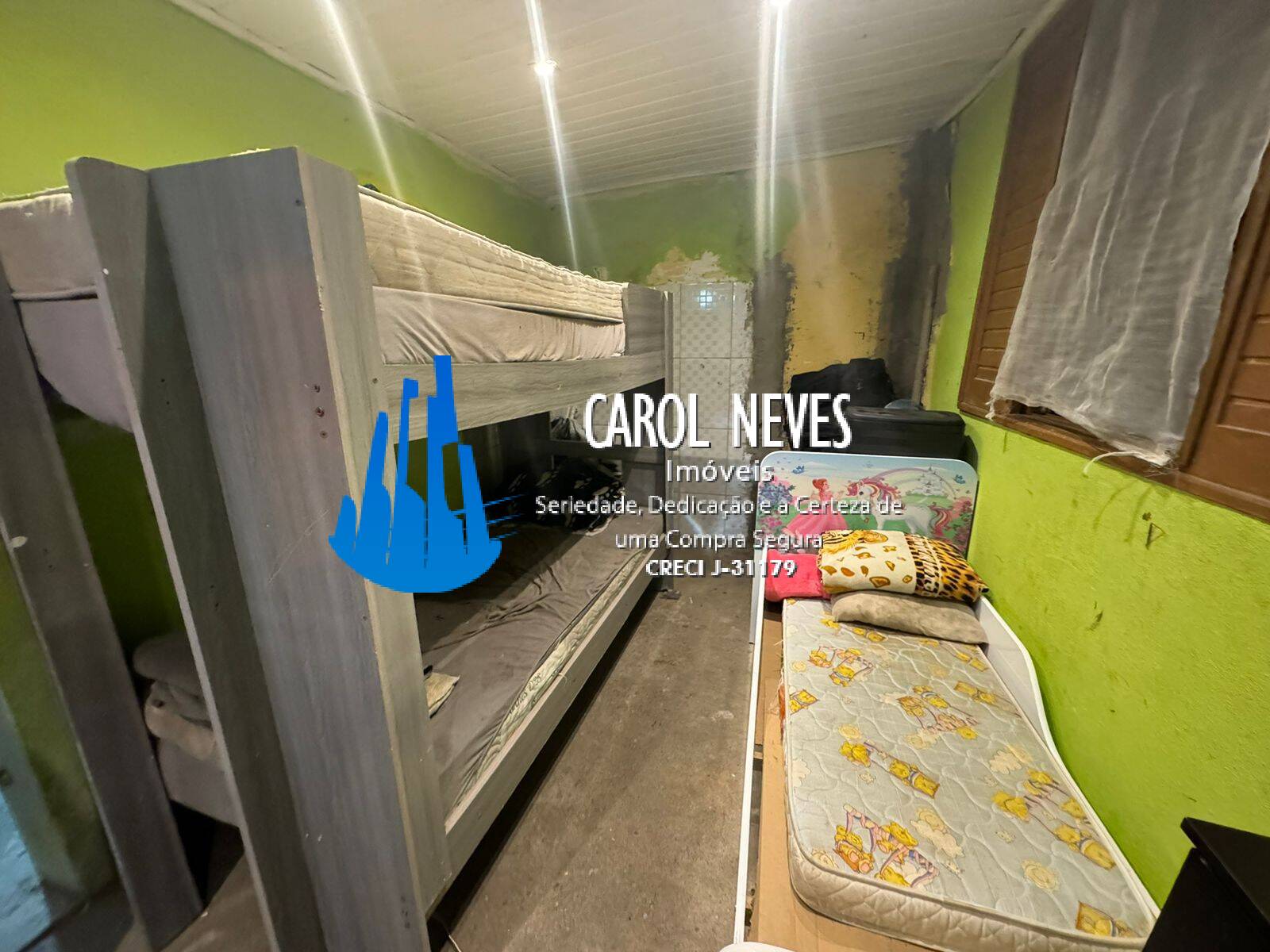 Casa à venda com 2 quartos, 45m² - Foto 13