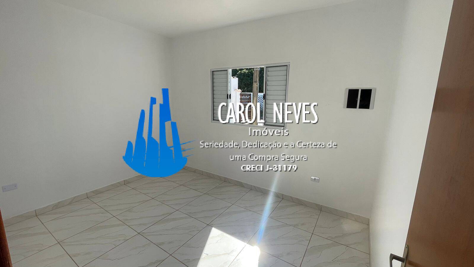 Casa à venda com 2 quartos, 75m² - Foto 11