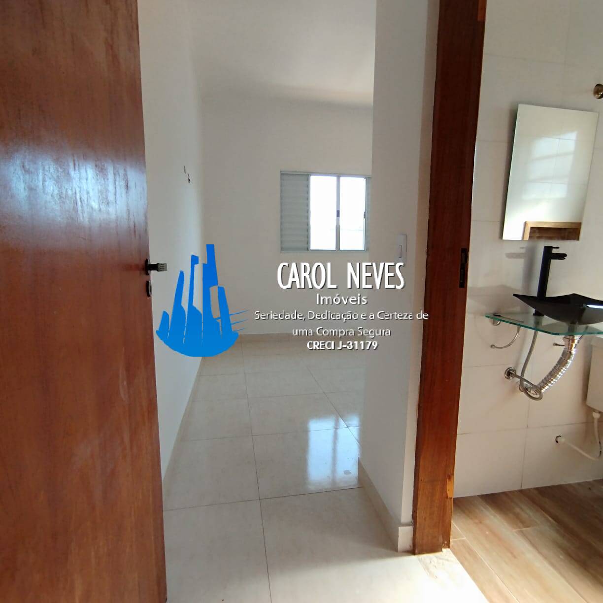 Casa à venda com 2 quartos, 60m² - Foto 9