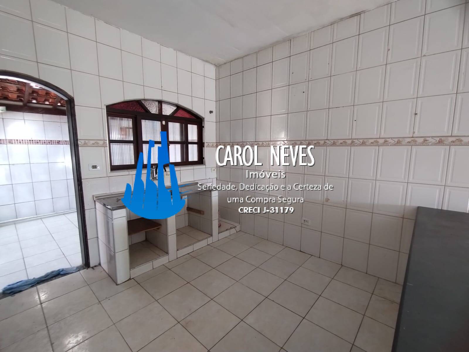 Casa à venda com 2 quartos, 89m² - Foto 11