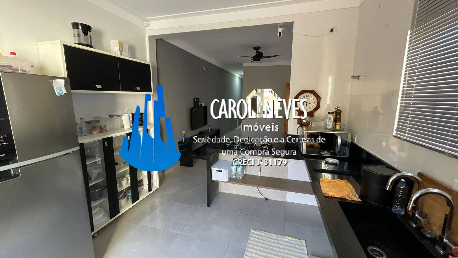 Casa à venda com 2 quartos, 89m² - Foto 5