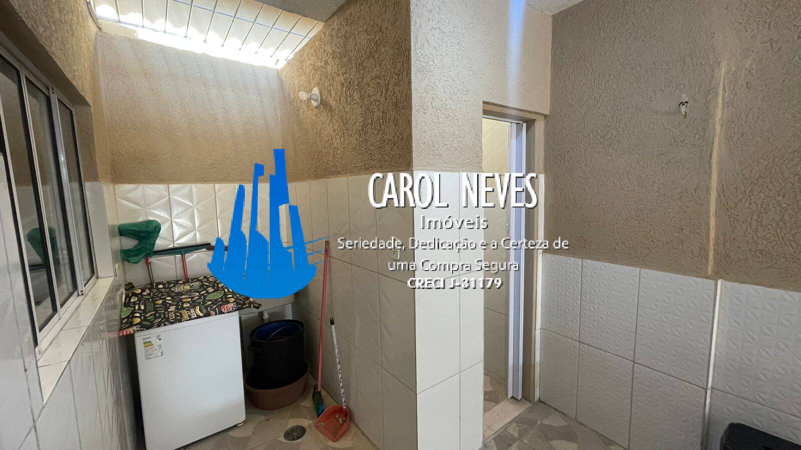 Casa à venda com 3 quartos, 108m² - Foto 11