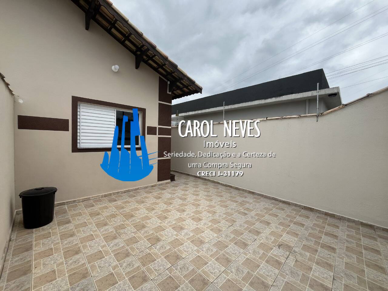 Casa à venda com 2 quartos, 60m² - Foto 5