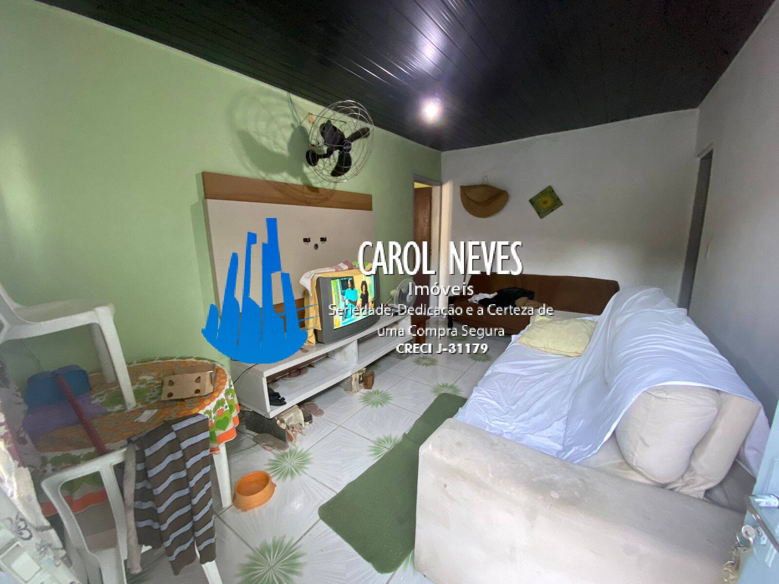 Casa à venda com 2 quartos, 60m² - Foto 4