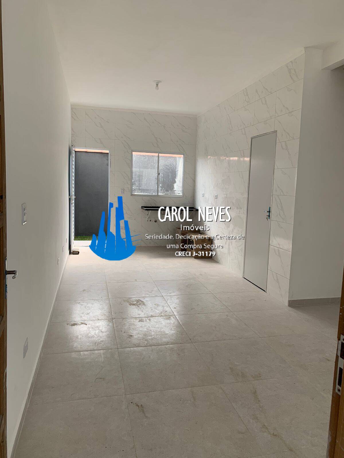 Casa à venda com 2 quartos, 70m² - Foto 19