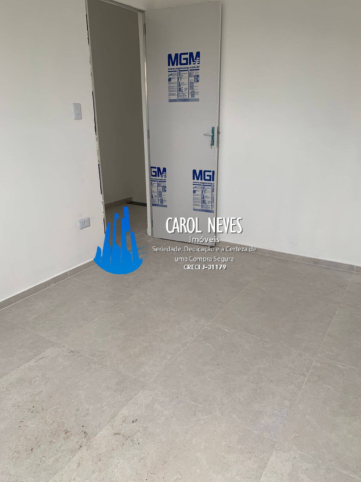 Casa à venda com 2 quartos, 70m² - Foto 23