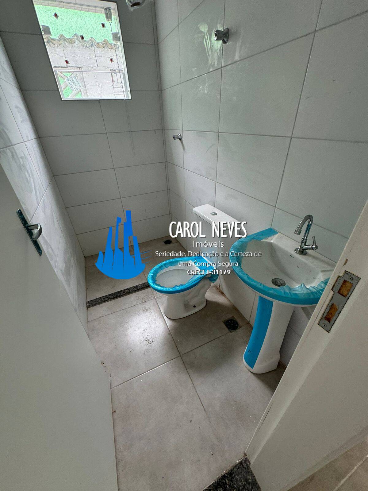 Casa à venda com 2 quartos, 56m² - Foto 13