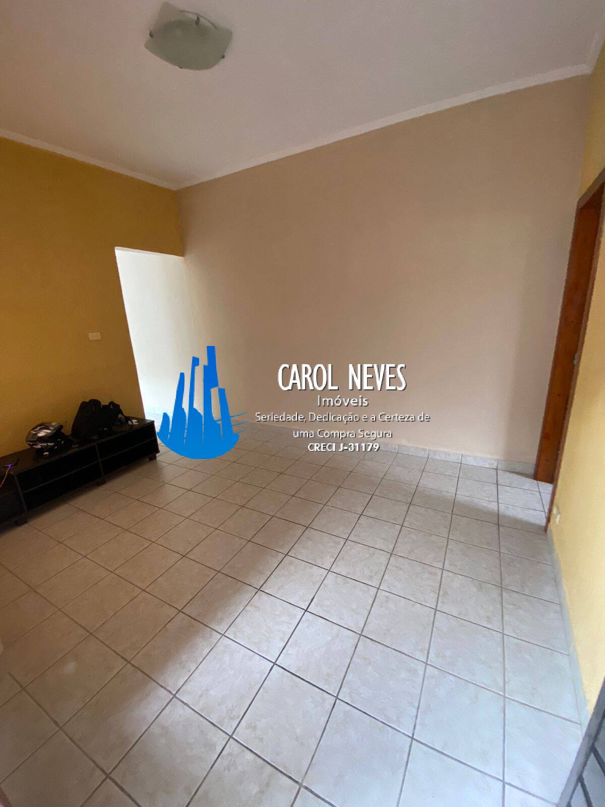 Casa à venda com 2 quartos, 75m² - Foto 9