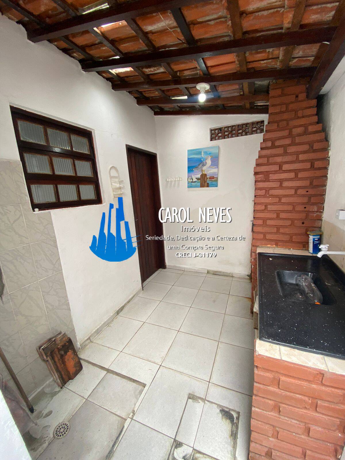 Casa à venda com 2 quartos, 90m² - Foto 2