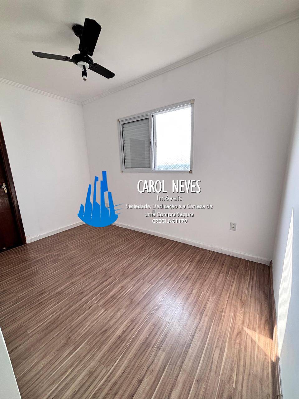 Apartamento à venda com 2 quartos, 60m² - Foto 18