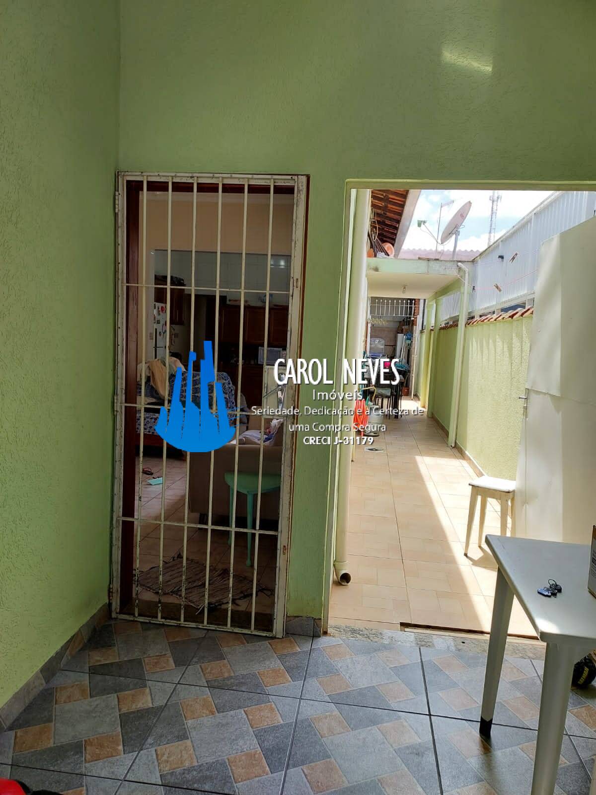 Casa à venda com 2 quartos, 70m² - Foto 5