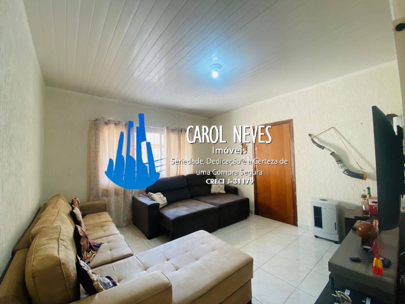 Casa à venda com 3 quartos, 150m² - Foto 1