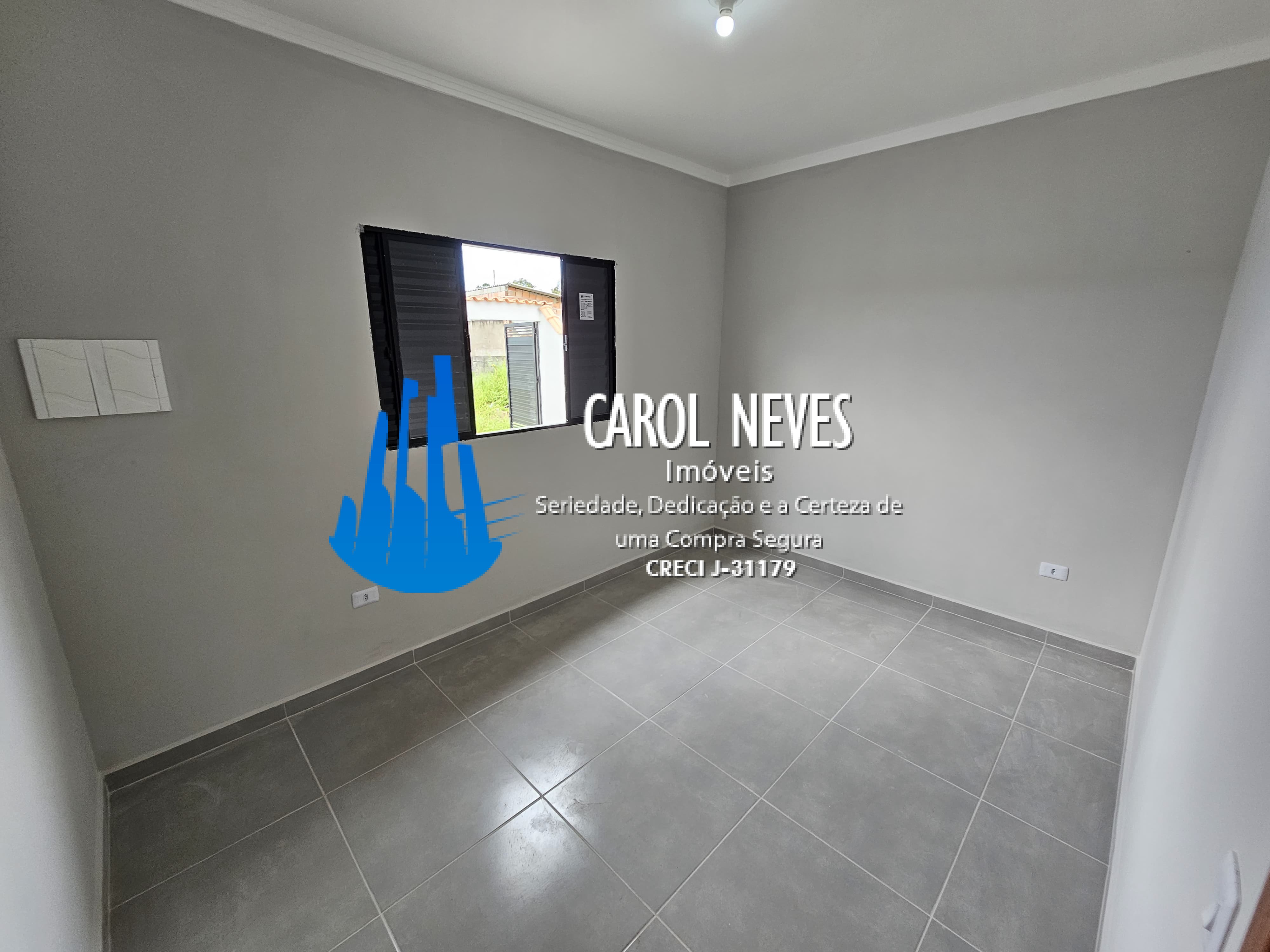 Casa à venda com 2 quartos, 60m² - Foto 12