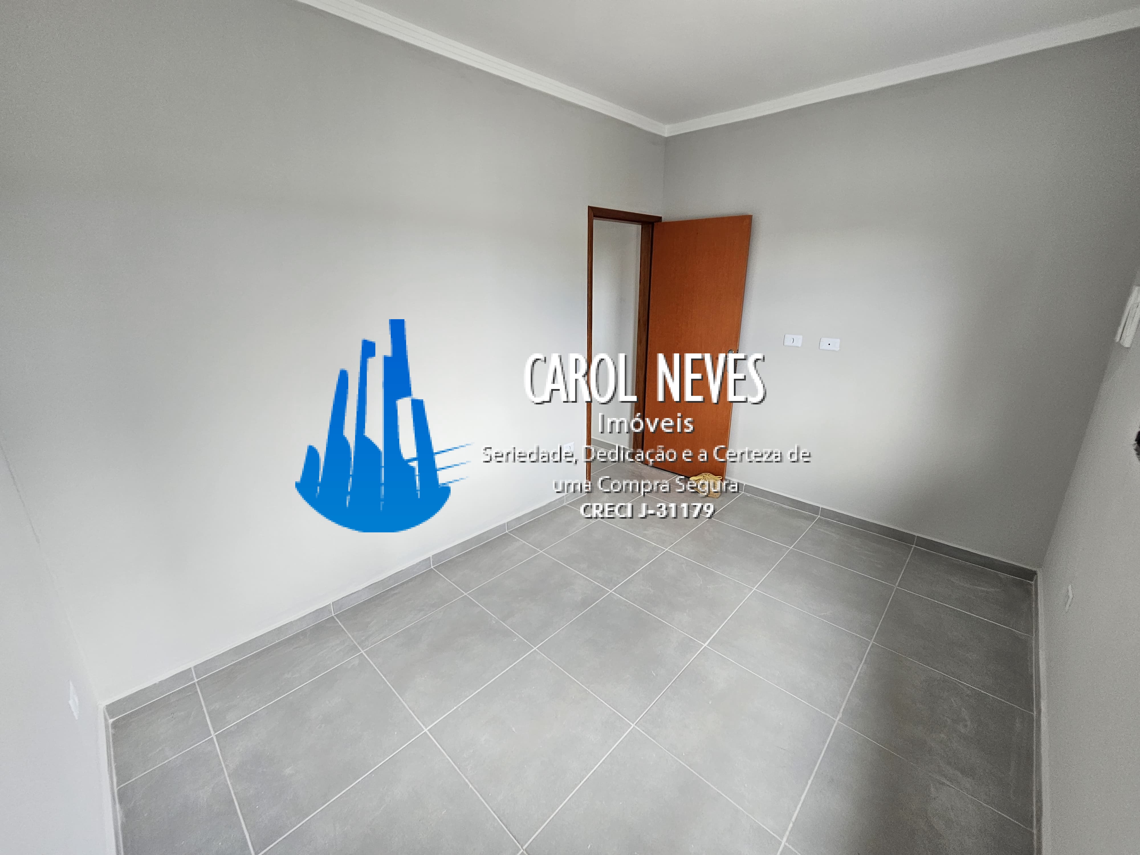 Casa à venda com 2 quartos, 60m² - Foto 13