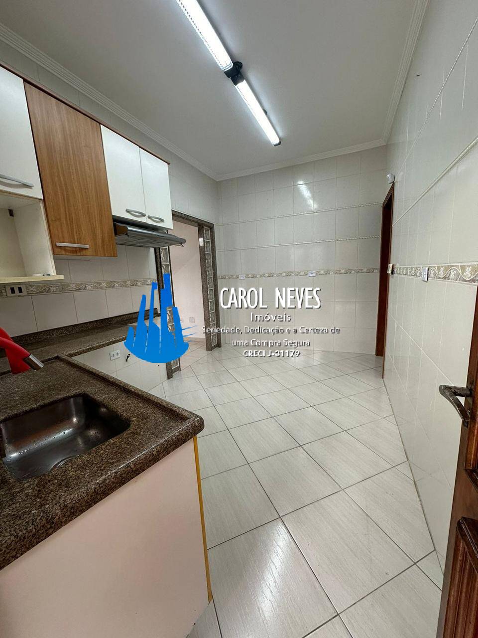 Casa à venda com 3 quartos, 110m² - Foto 10