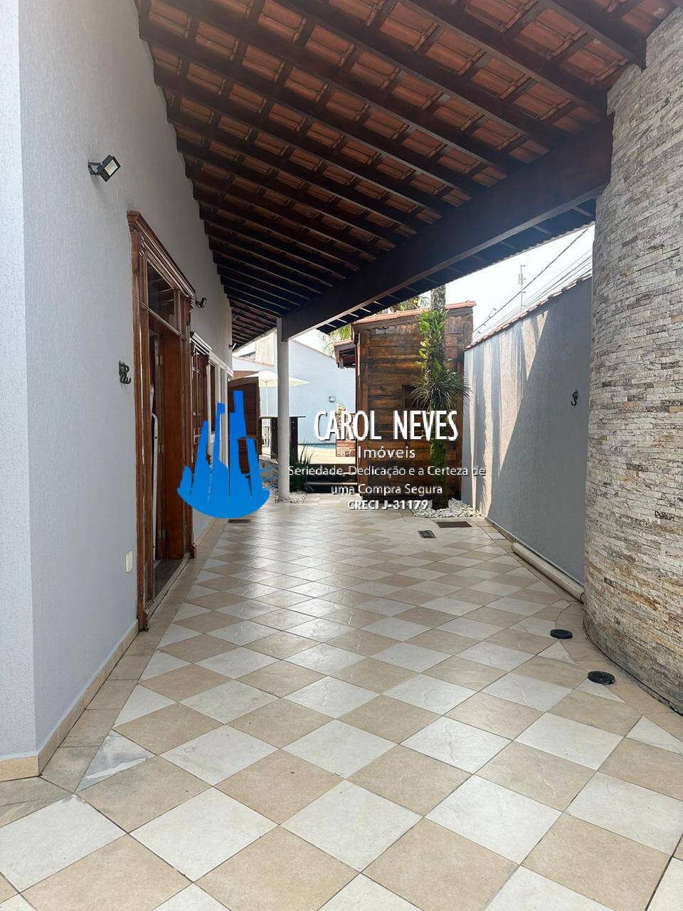 Casa à venda com 3 quartos, 110m² - Foto 4