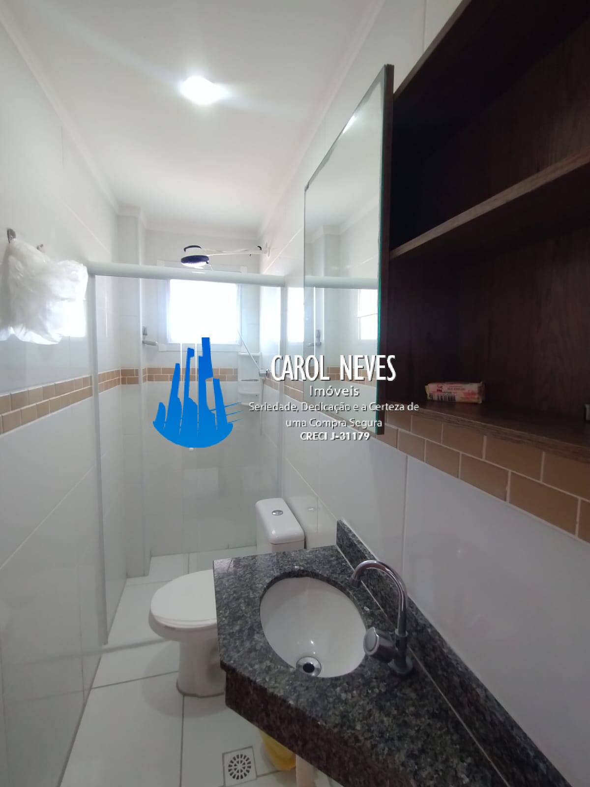 Apartamento à venda com 2 quartos, 70m² - Foto 12