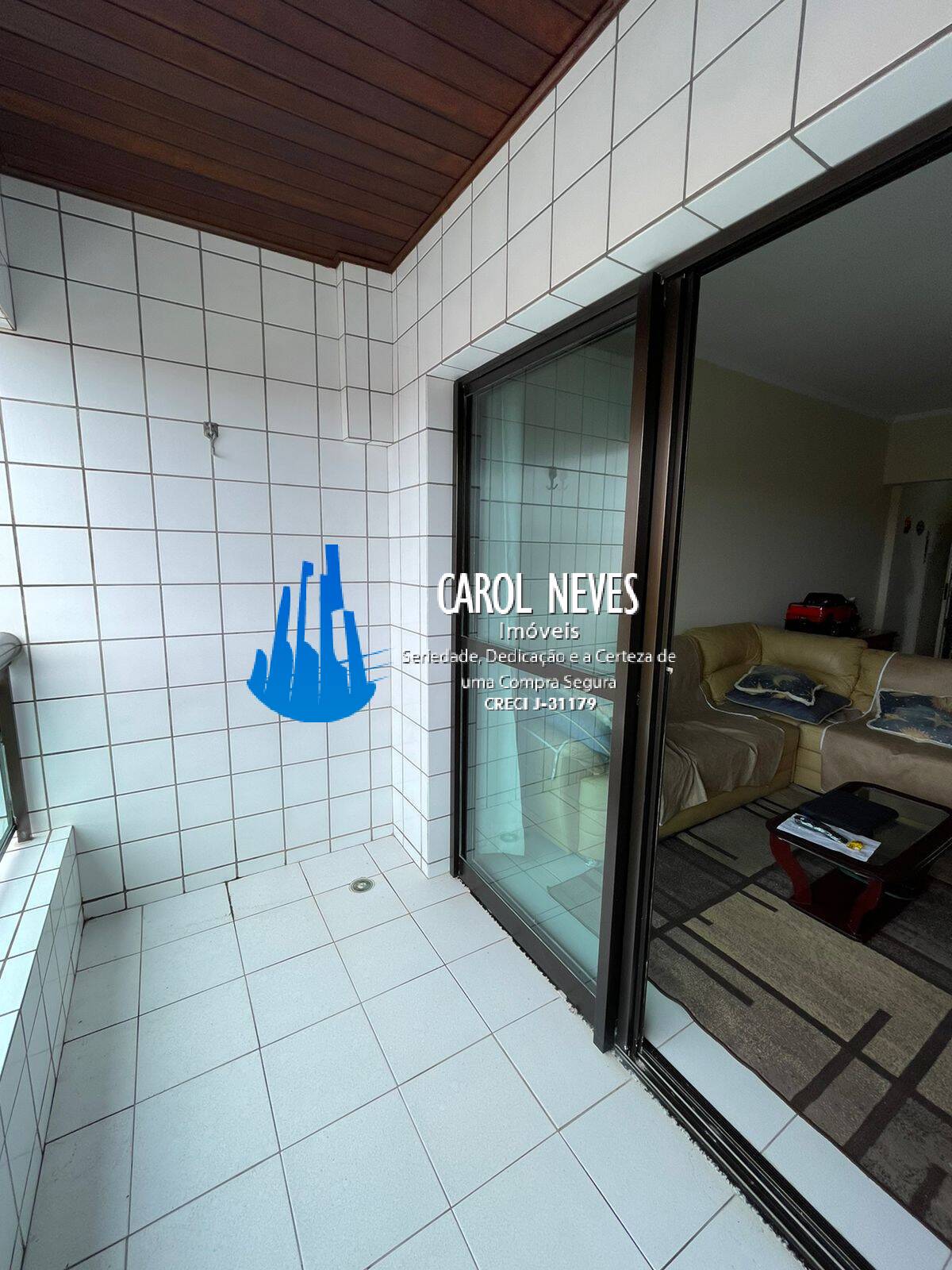 Apartamento à venda com 2 quartos, 75m² - Foto 13