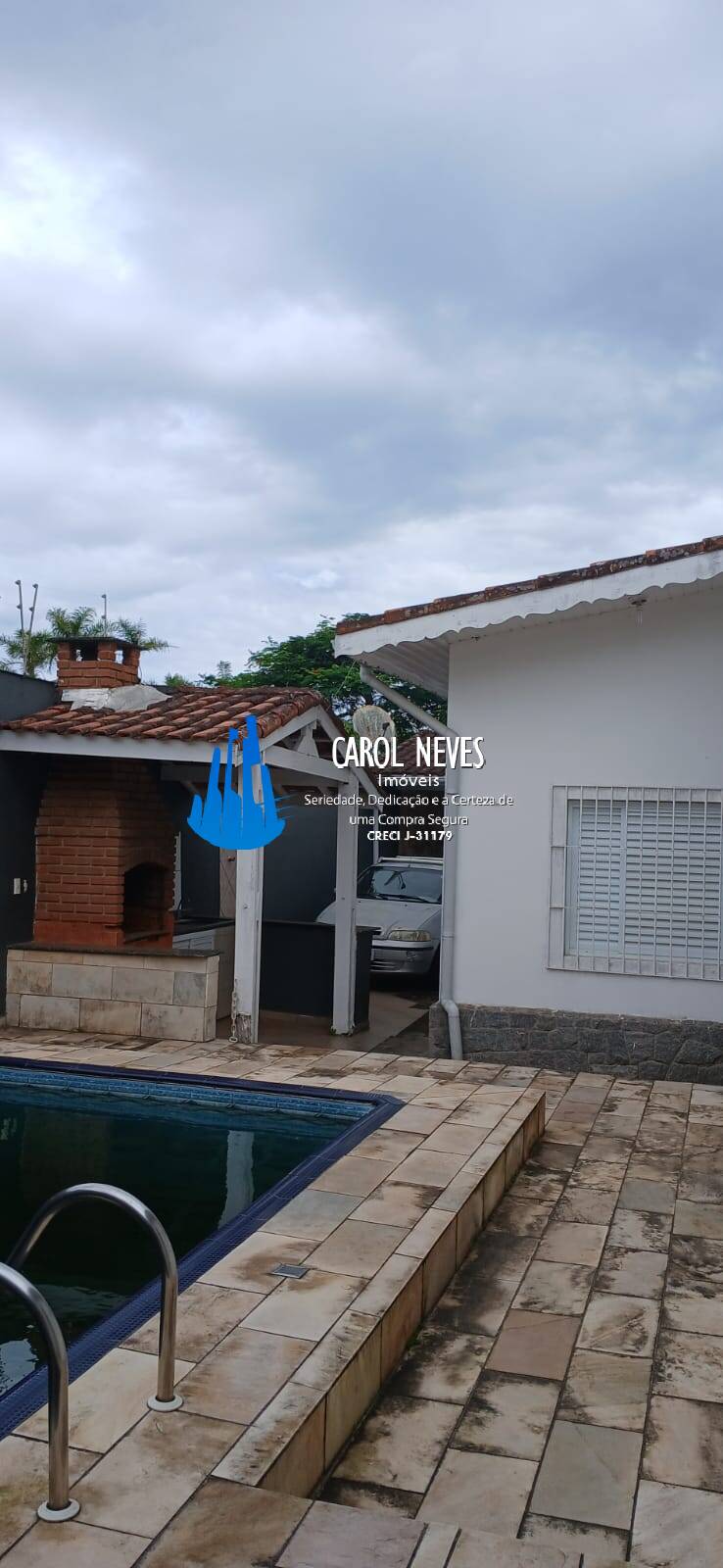 Casa à venda com 2 quartos, 156m² - Foto 2