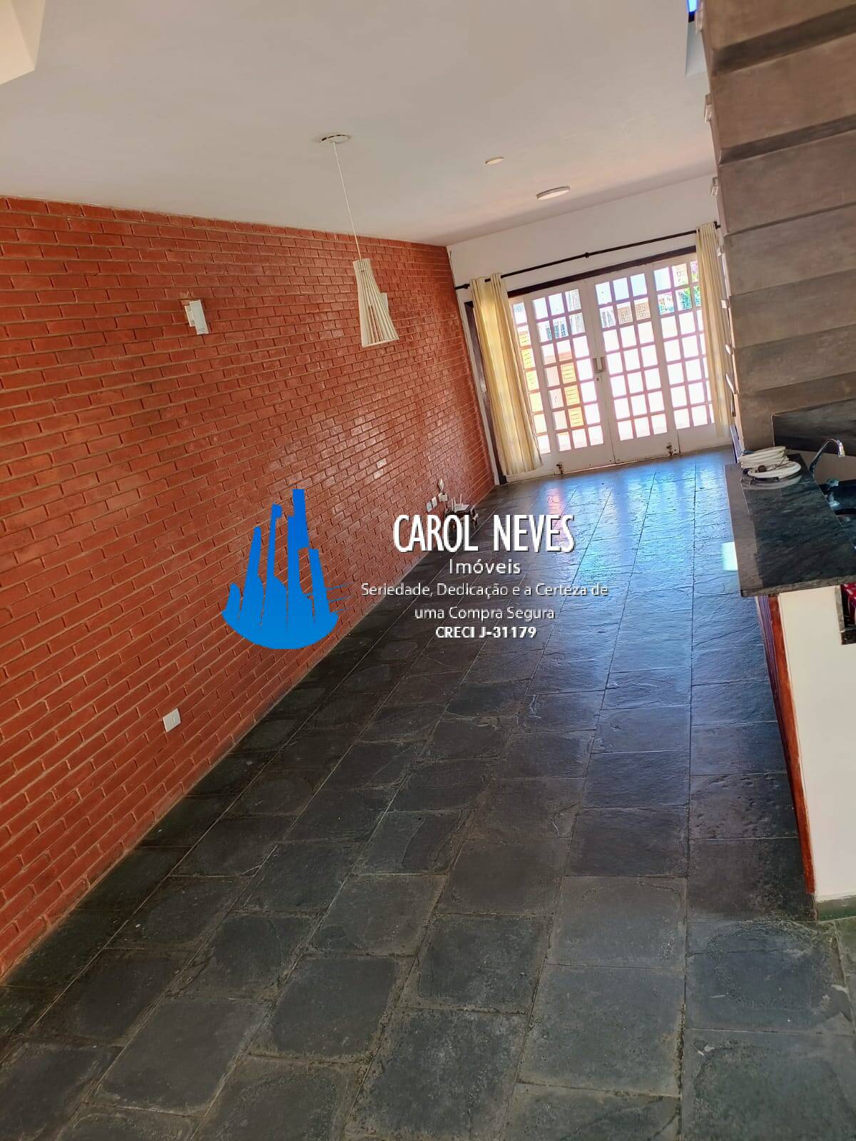 Casa à venda e aluguel com 6 quartos, 261m² - Foto 11