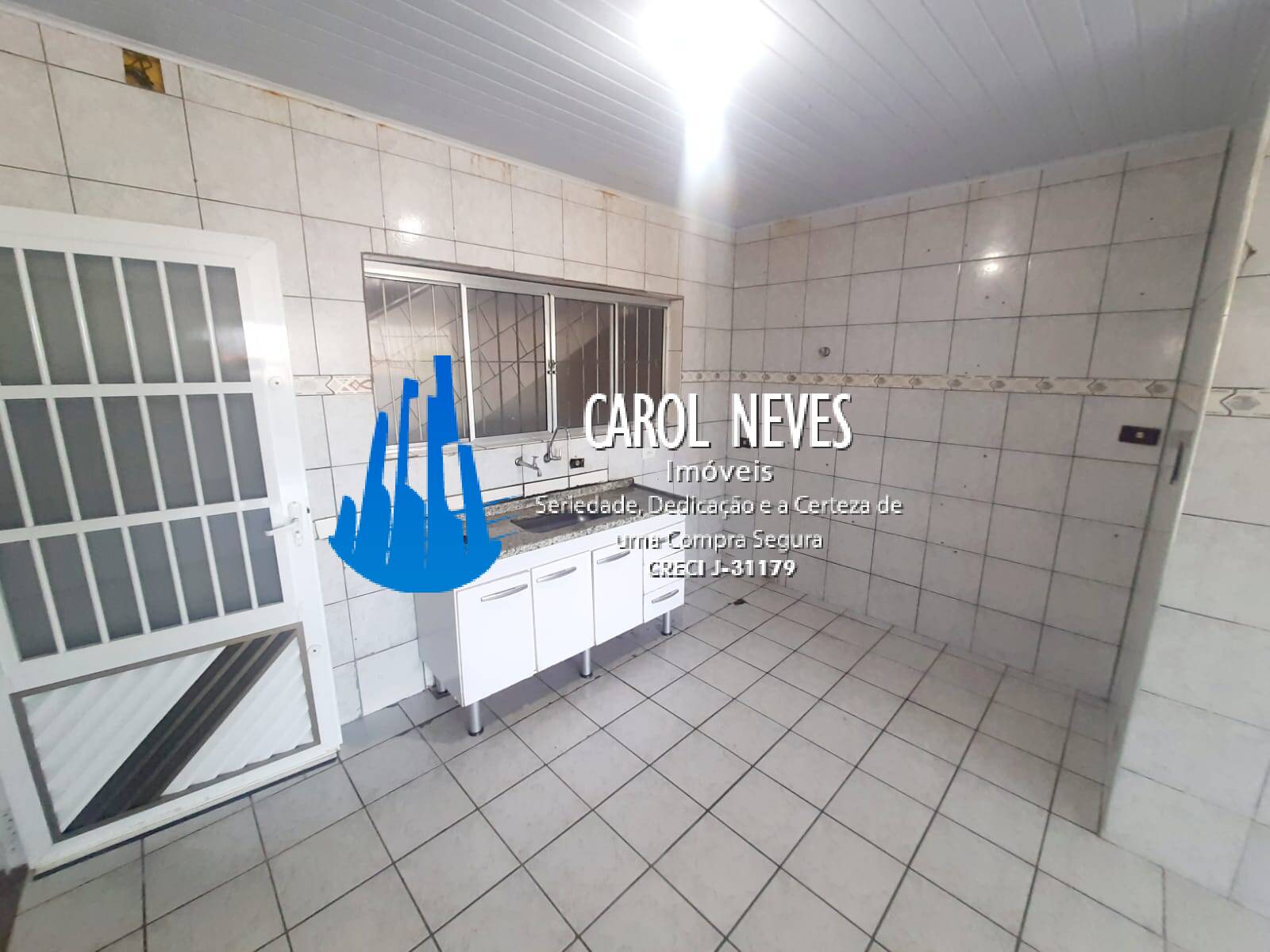 Casa para alugar com 3 quartos, 300m² - Foto 14