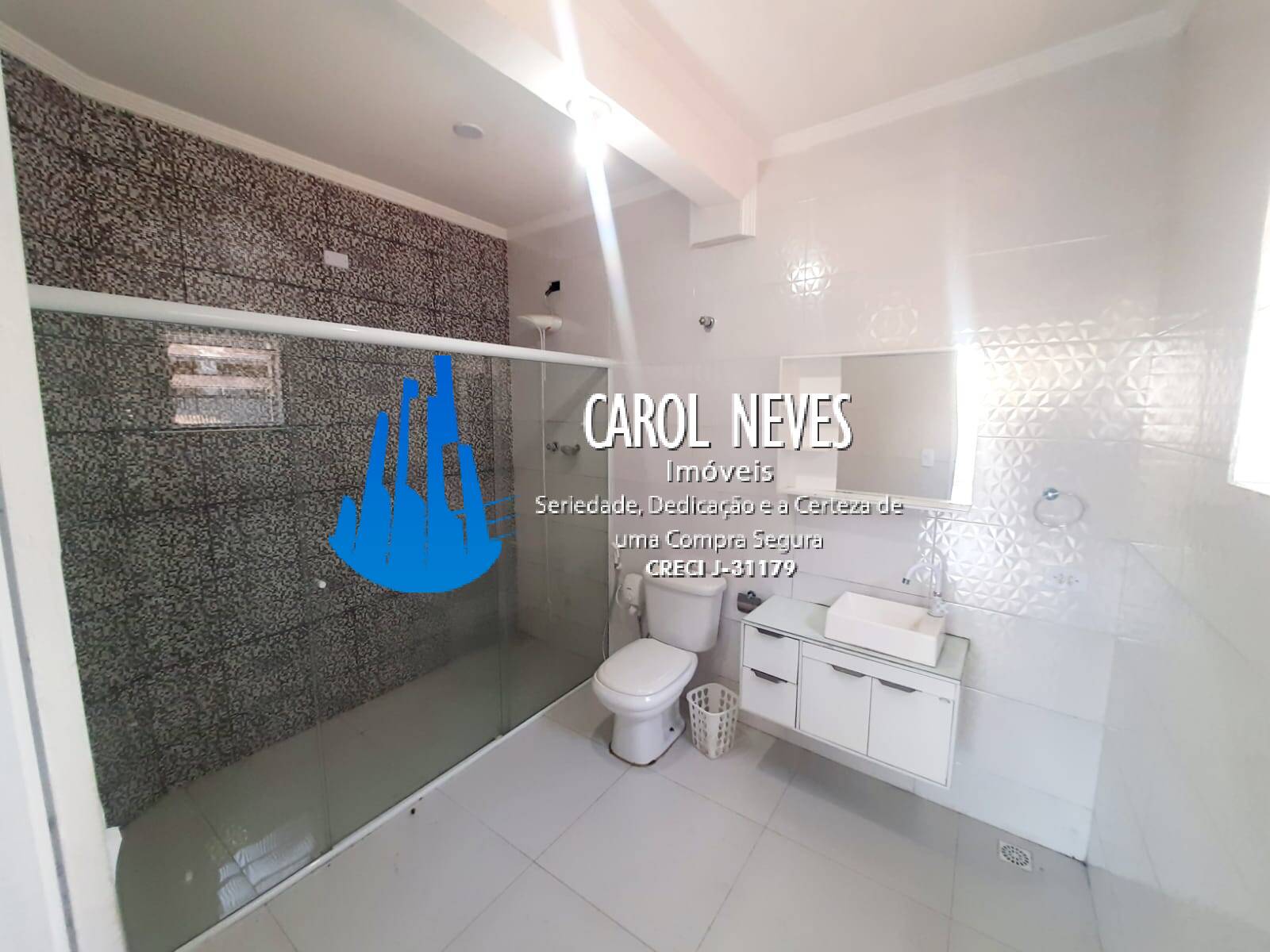 Casa para alugar com 3 quartos, 300m² - Foto 15