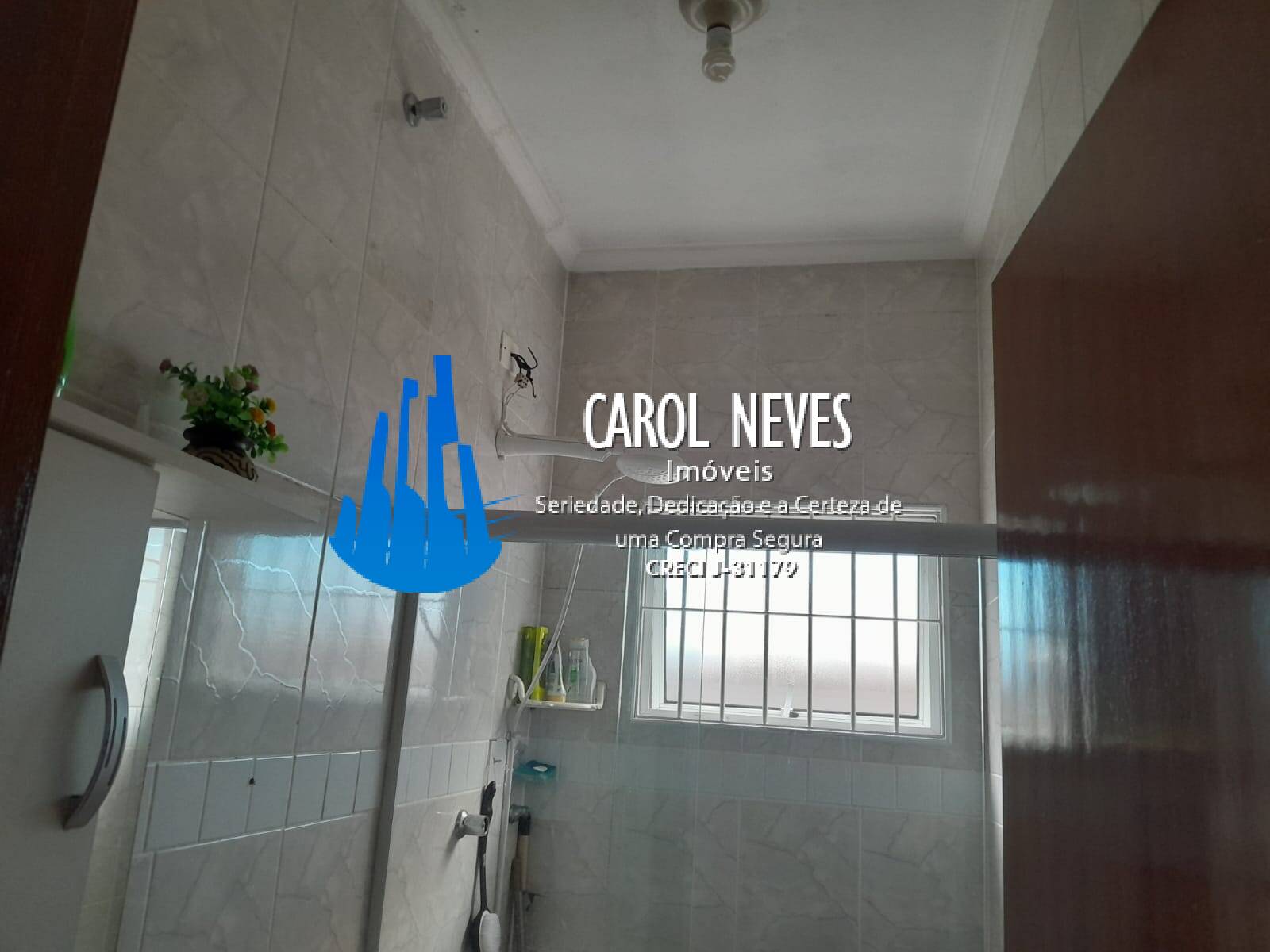 Casa à venda com 2 quartos, 60m² - Foto 14