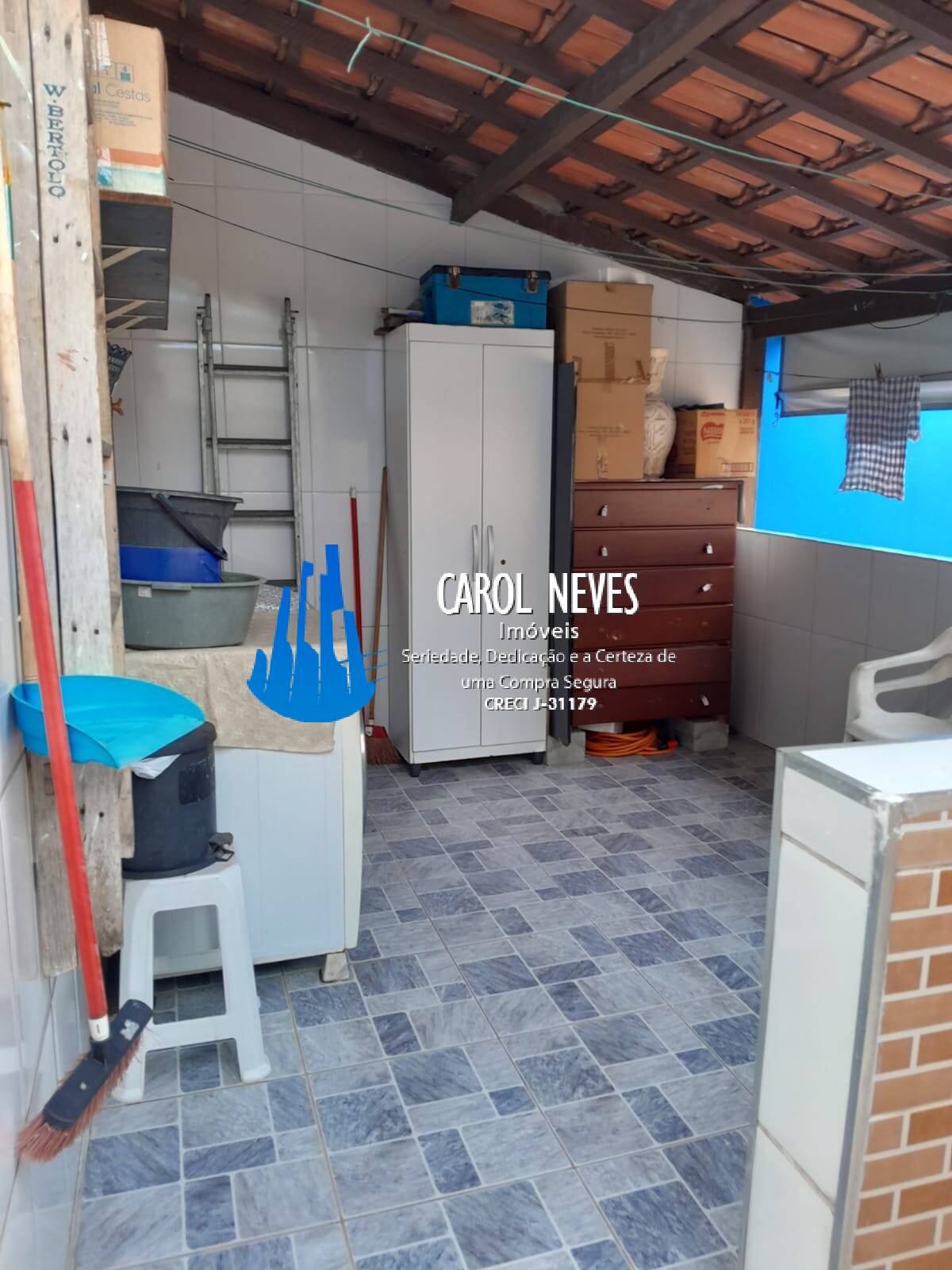 Casa à venda com 2 quartos, 60m² - Foto 25