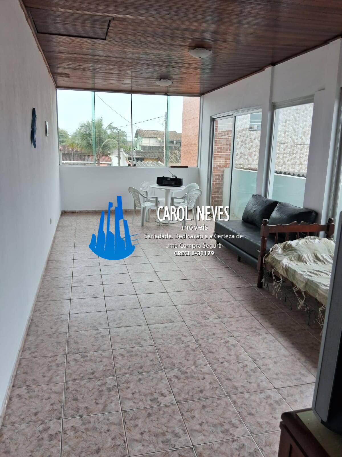 Casa à venda com 3 quartos, 85m² - Foto 2