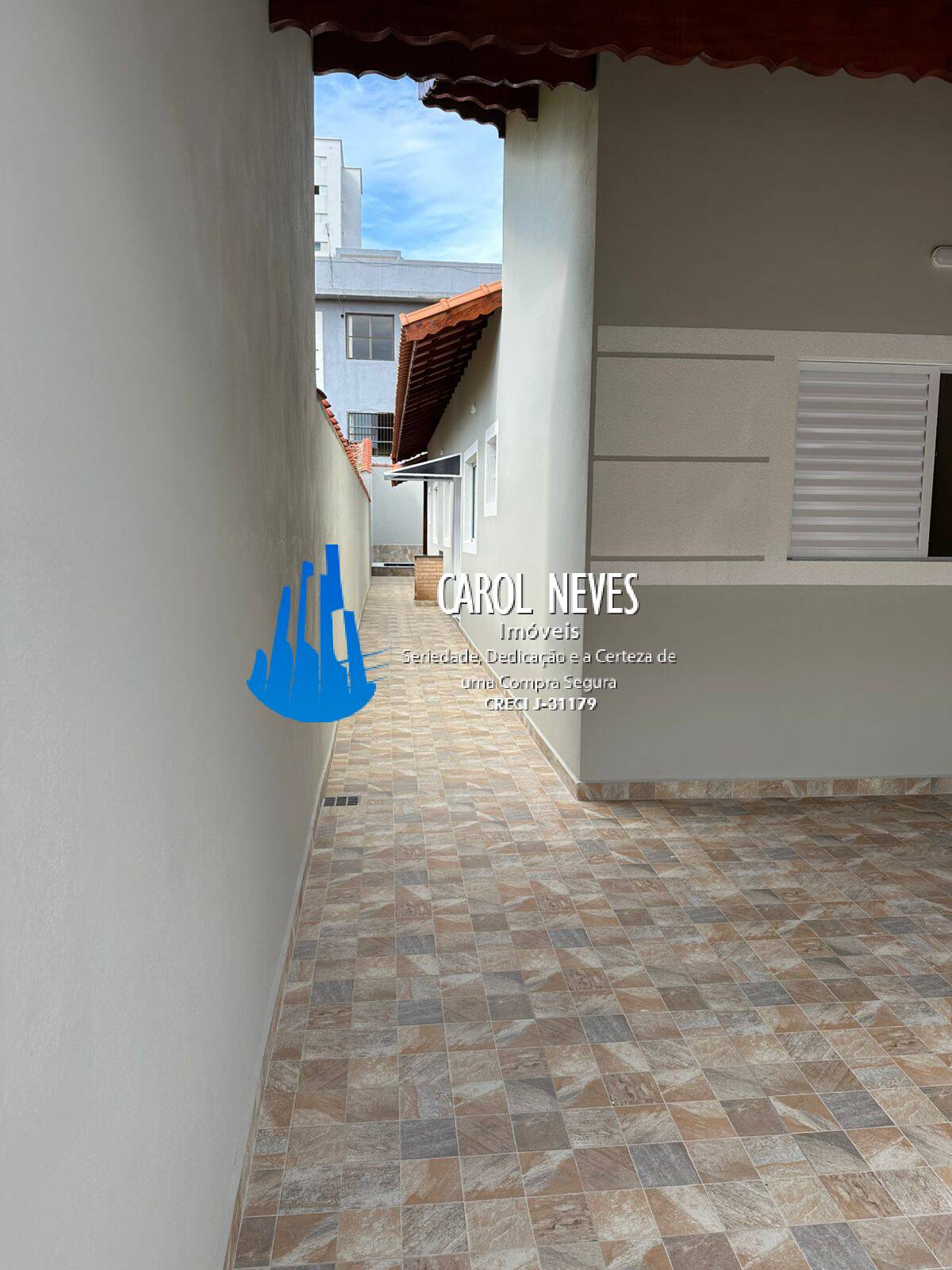 Casa à venda com 2 quartos, 84m² - Foto 2