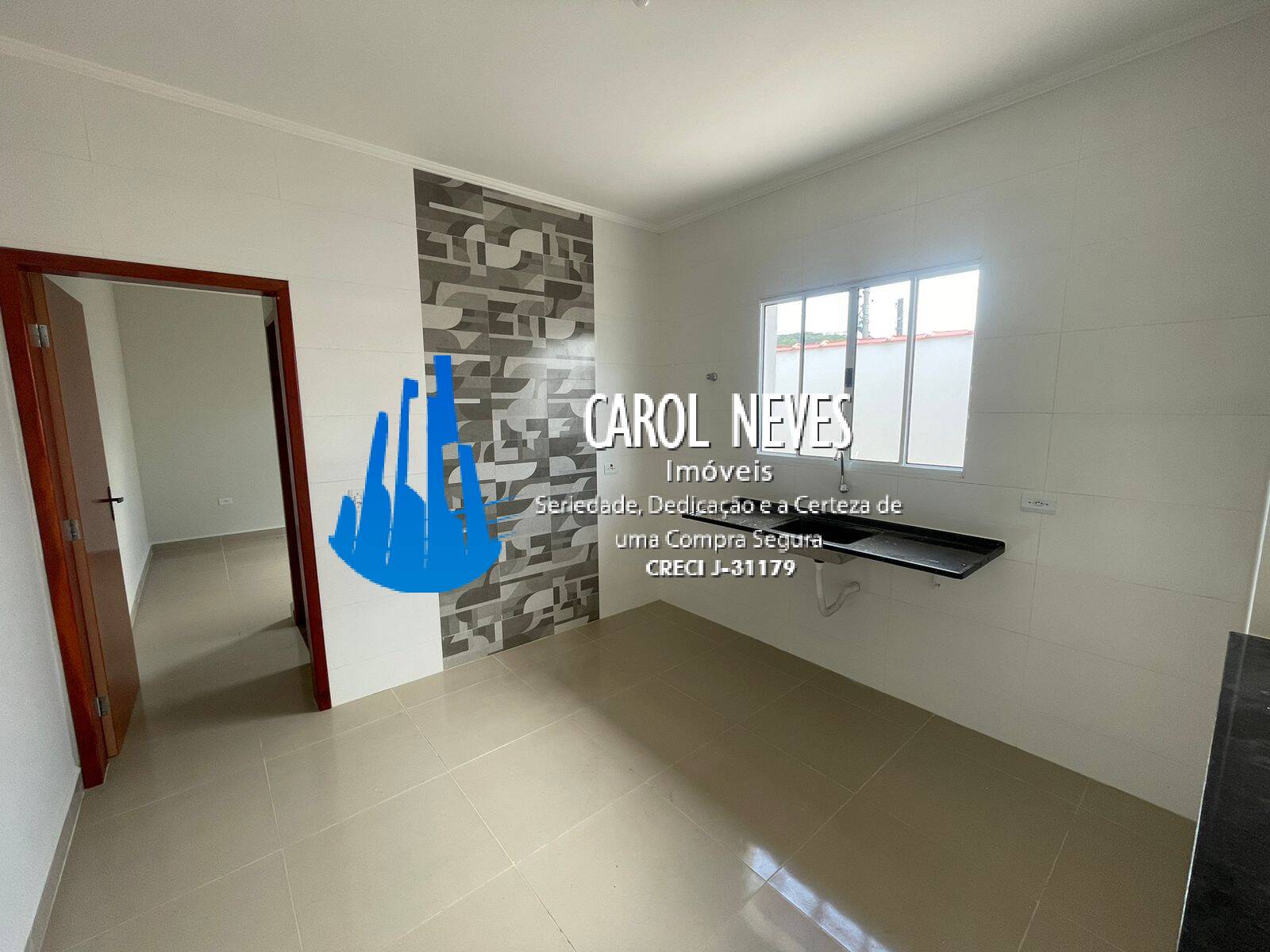 Casa à venda com 2 quartos, 79m² - Foto 4