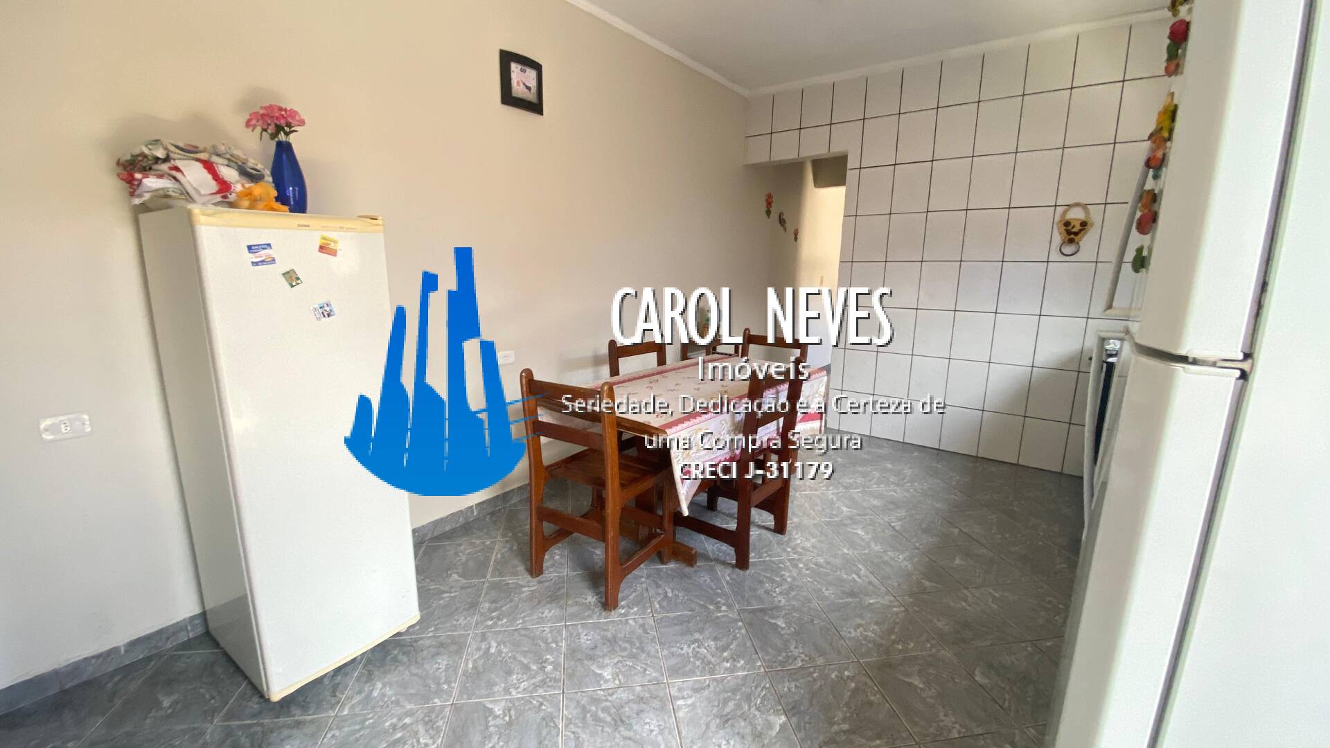 Casa à venda com 2 quartos, 90m² - Foto 10