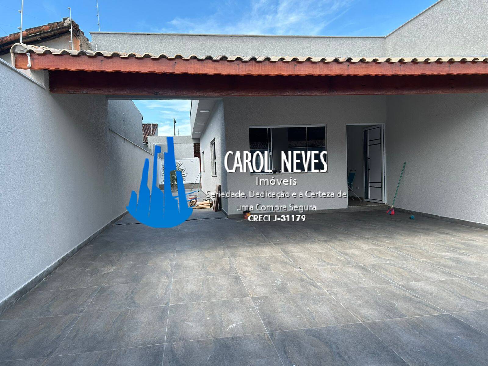 Casa à venda com 3 quartos, 176m² - Foto 2