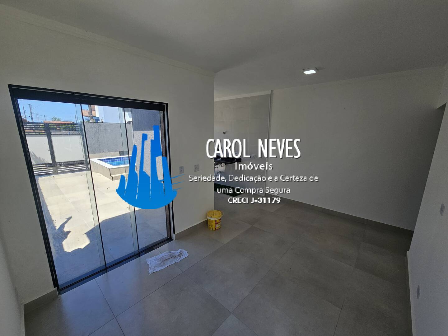 Casa à venda com 2 quartos, 64m² - Foto 10