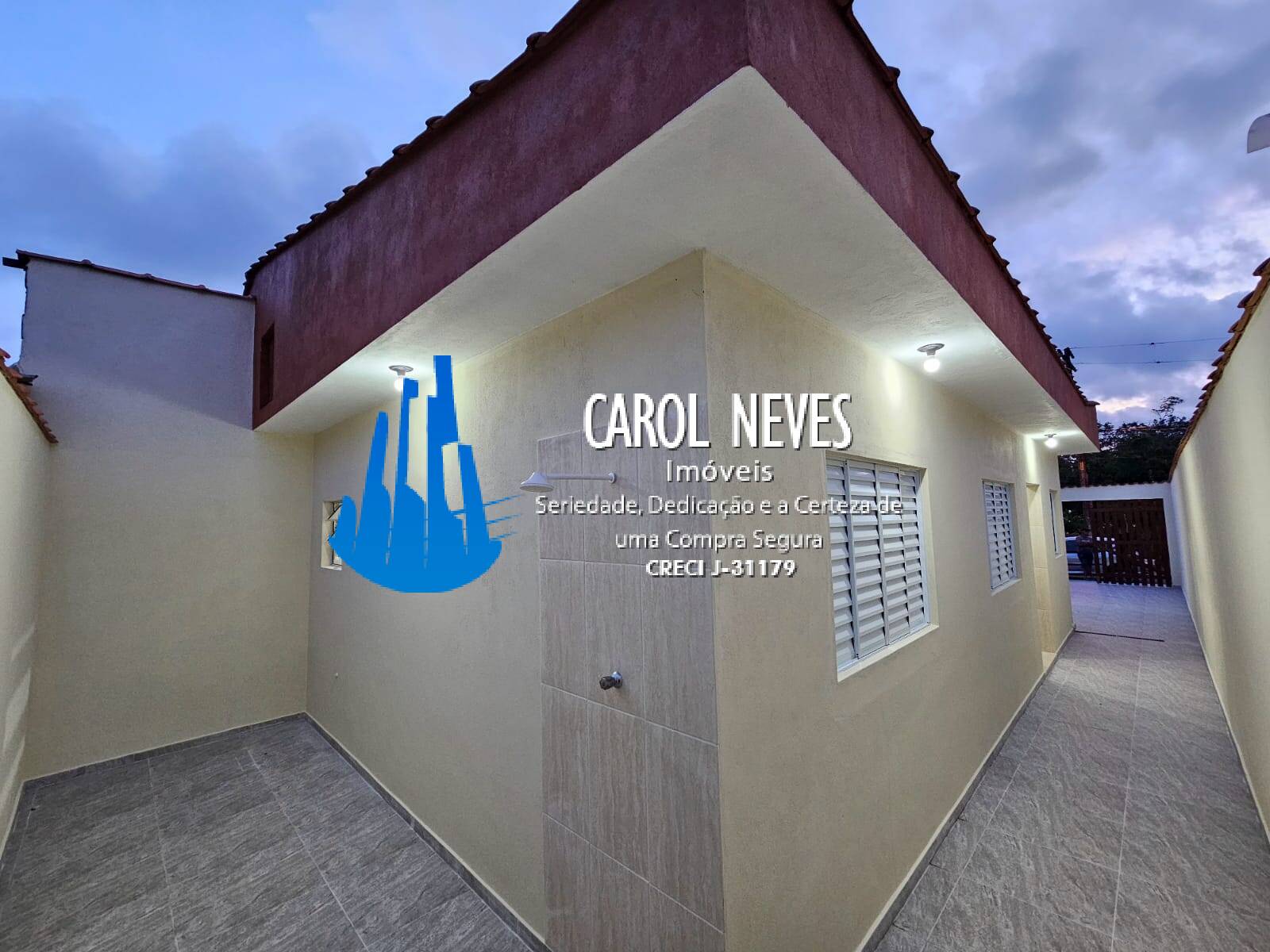 Casa à venda com 2 quartos, 60m² - Foto 4