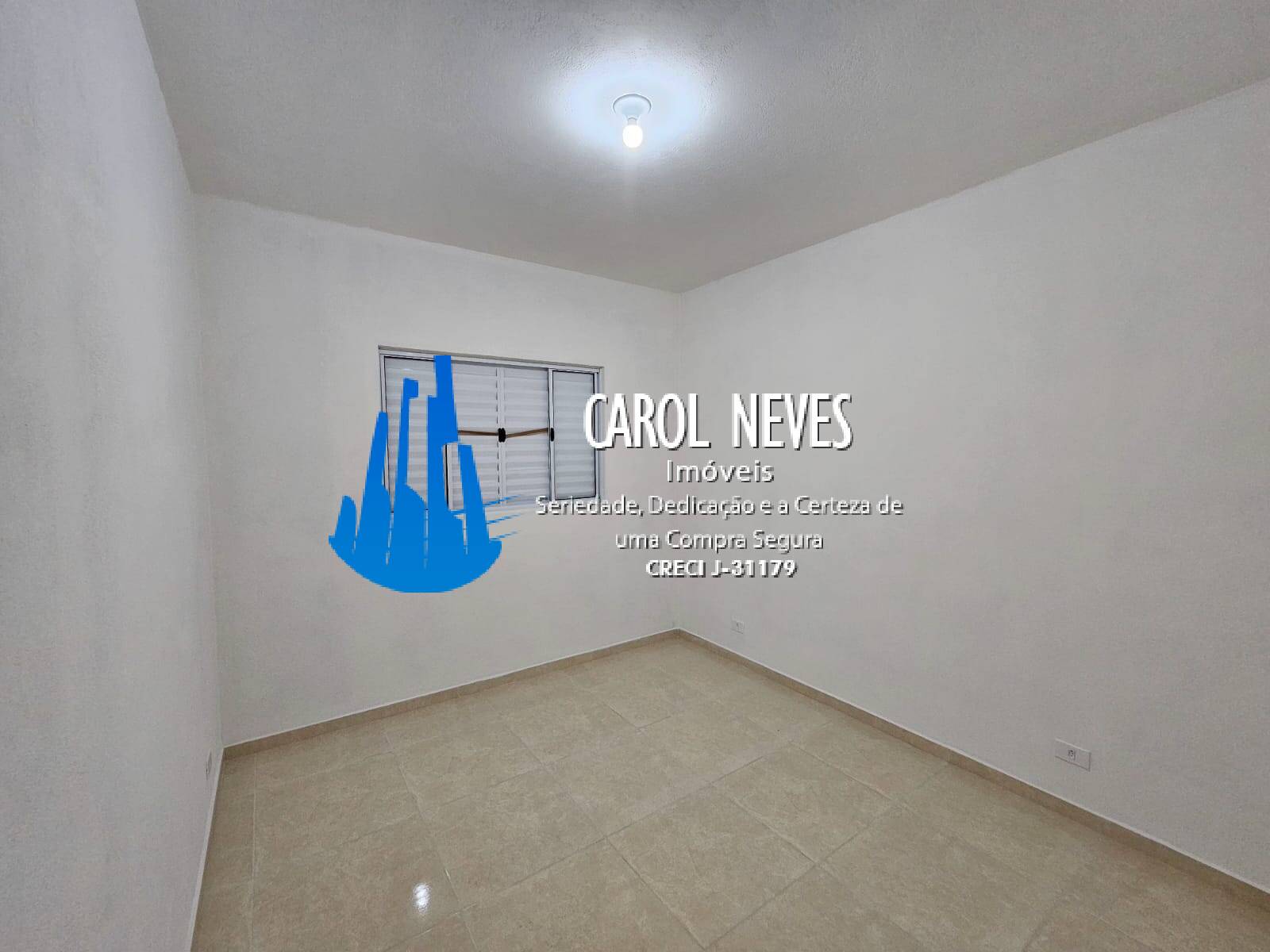 Casa à venda com 2 quartos, 60m² - Foto 12