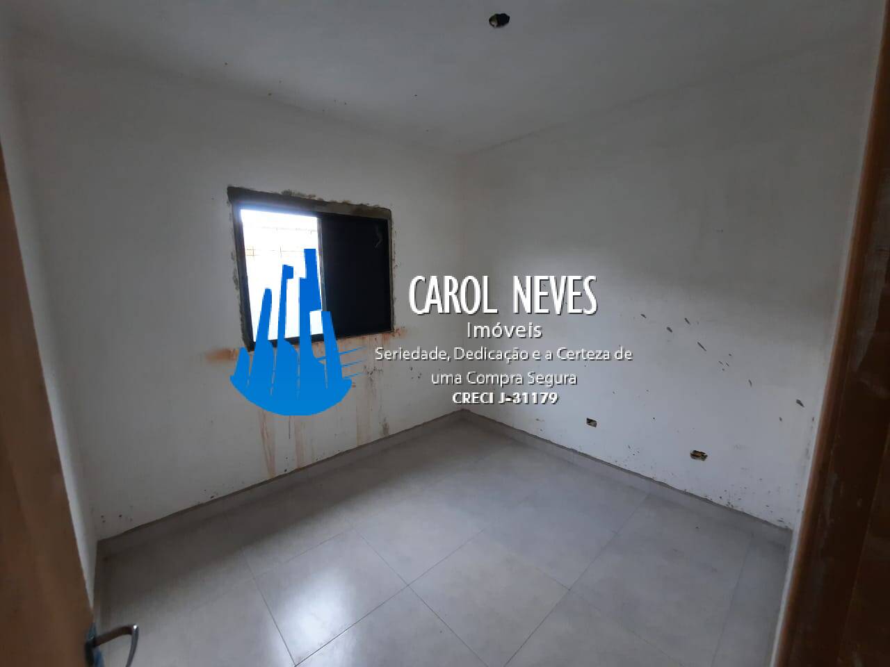 Casa à venda com 2 quartos, 60m² - Foto 13